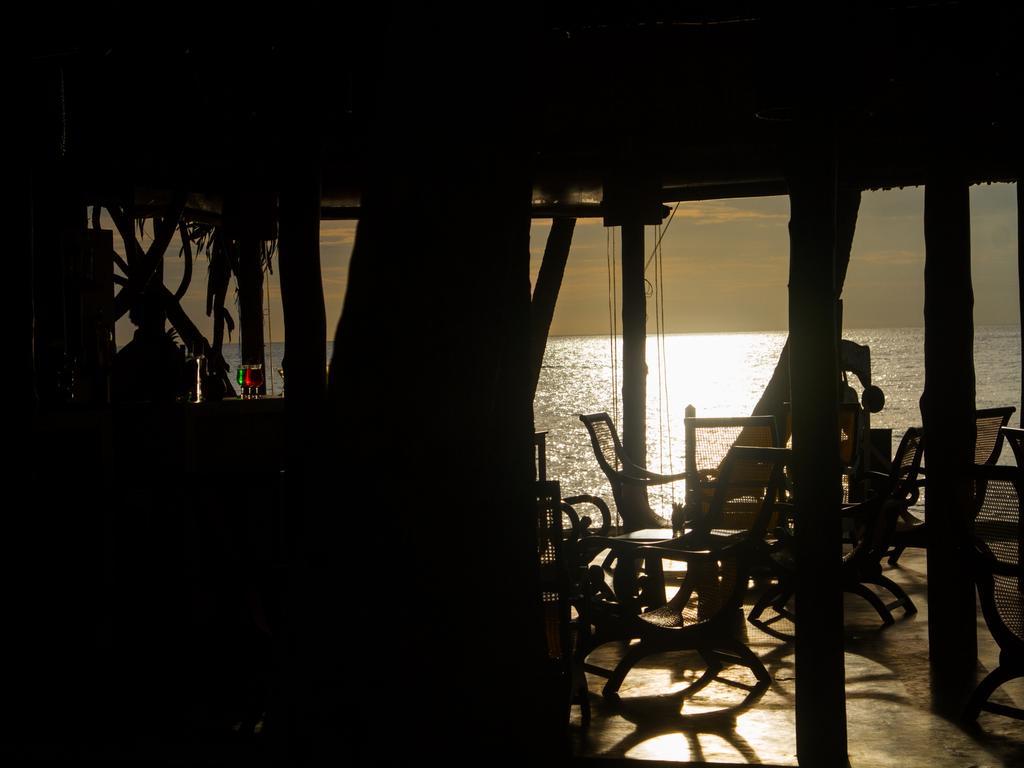 เทจัน บีช คาบายาส เบนโตตา Hotel ภายนอก รูปภาพ