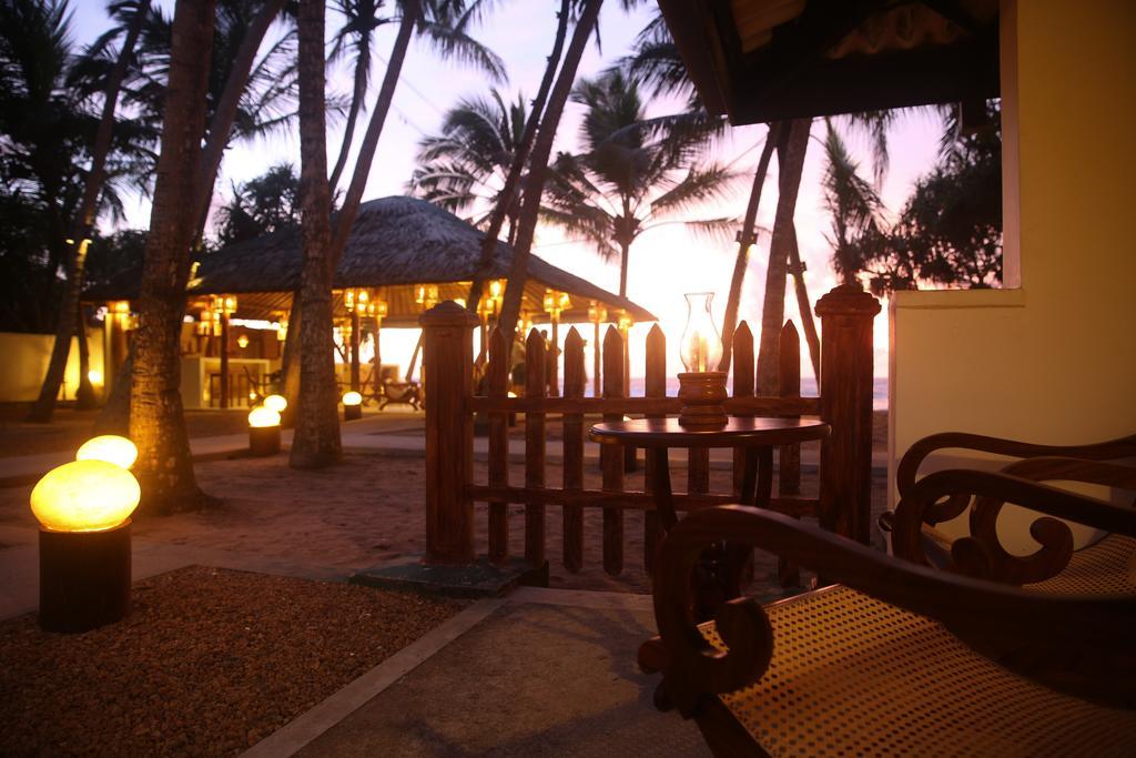 เทจัน บีช คาบายาส เบนโตตา Hotel ภายนอก รูปภาพ