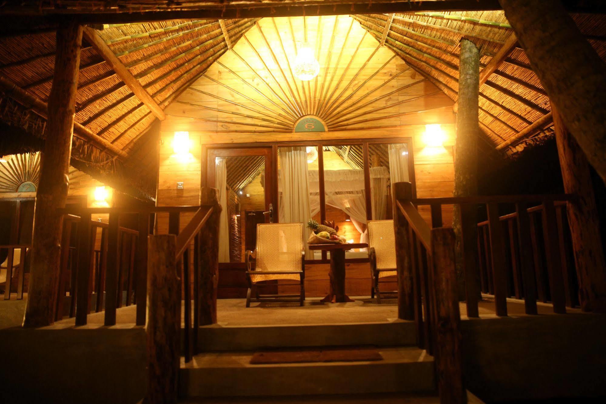 เทจัน บีช คาบายาส เบนโตตา Hotel ภายนอก รูปภาพ
