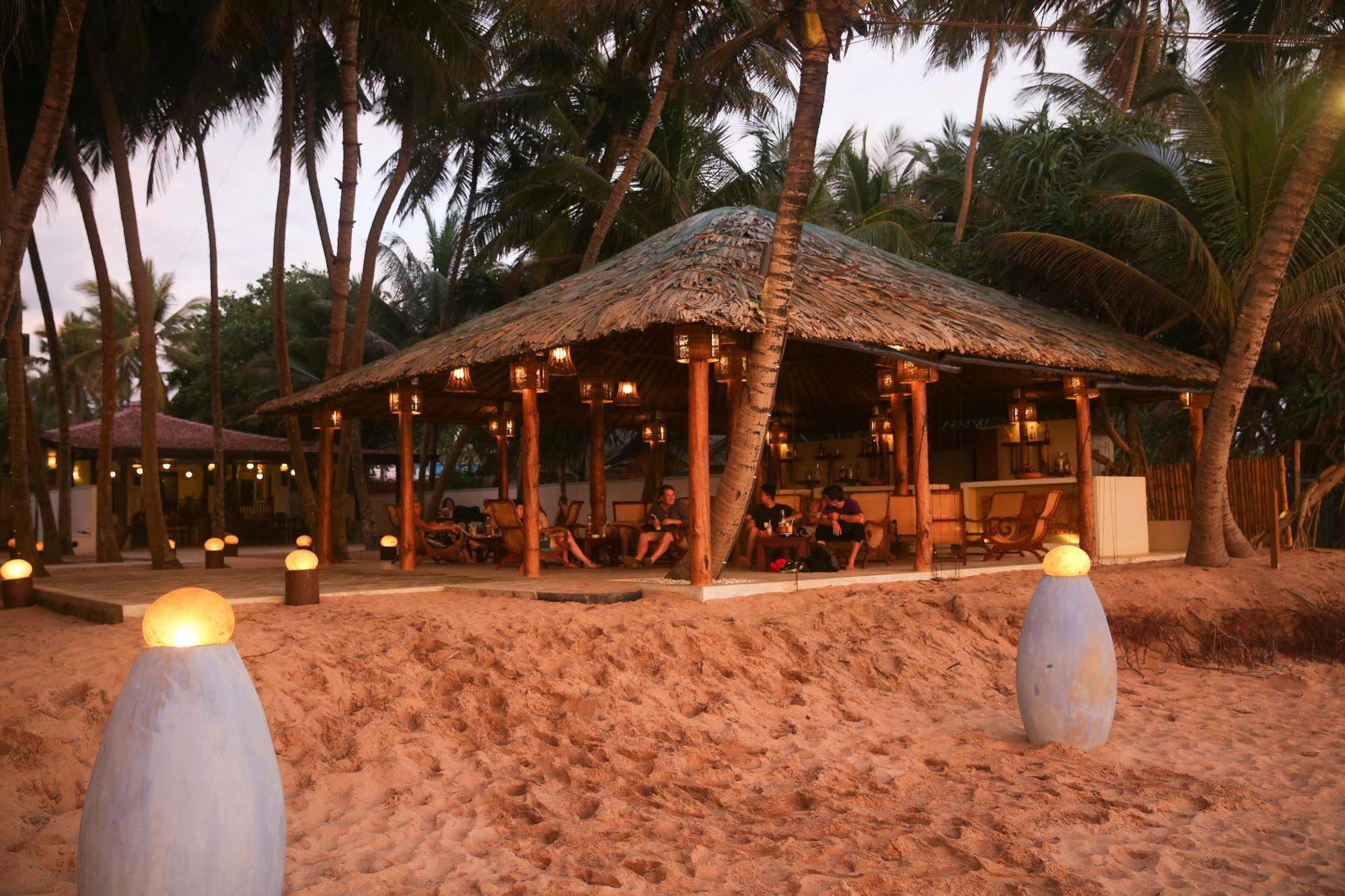 เทจัน บีช คาบายาส เบนโตตา Hotel ภายนอก รูปภาพ